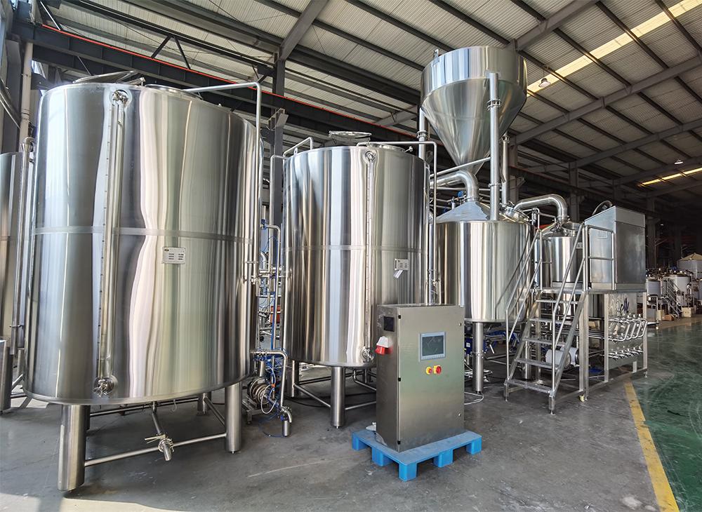 <b>Denmark 2500L complete brewery equipment</b>